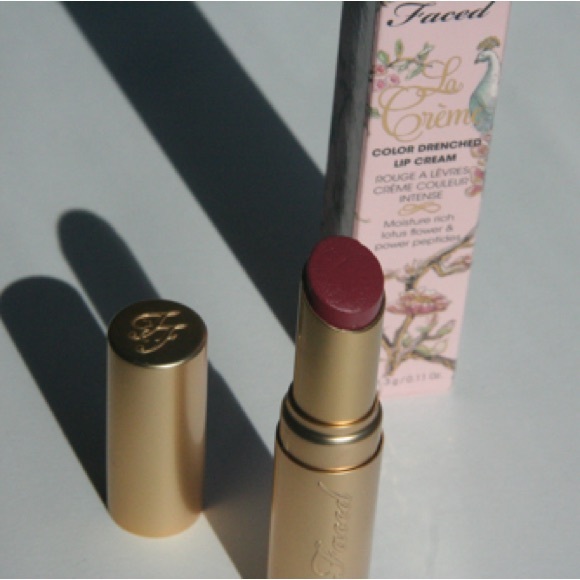 Too Faced La Creme Color Drenched Lipstick in Bumbleberry - Picture 1 of 2